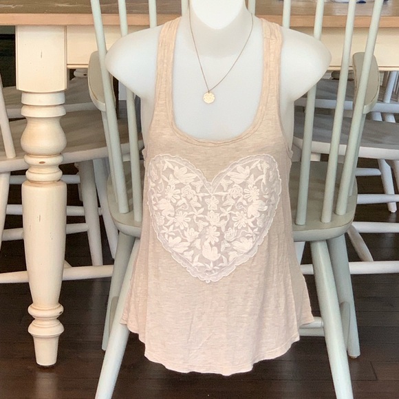 Poetry Cream Heart Tank Top Size Medium- See Measurements - Picture 1 of 5